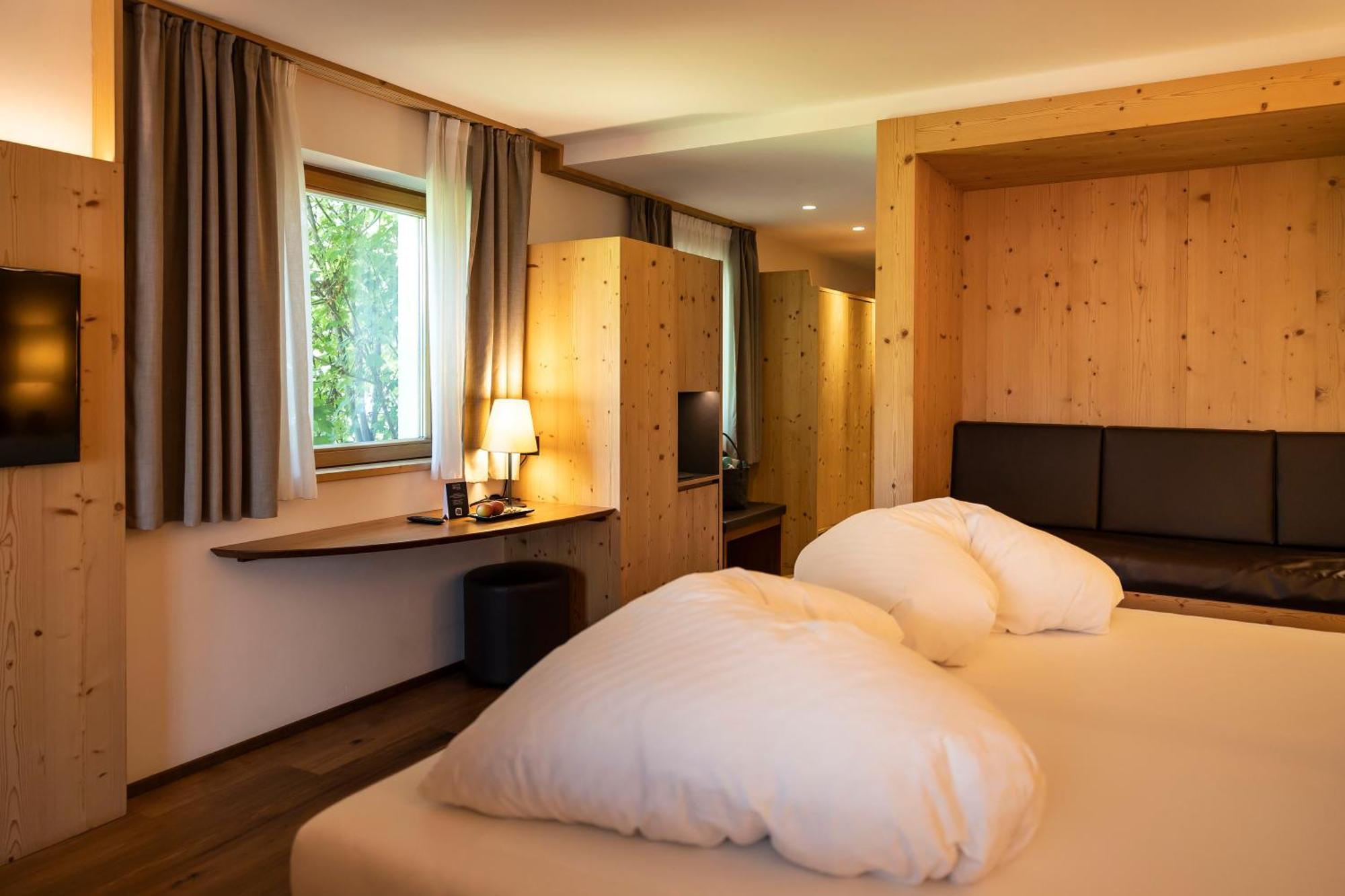 Artnatur Dolomites Hotel & Spa سويسي الغرفة الصورة