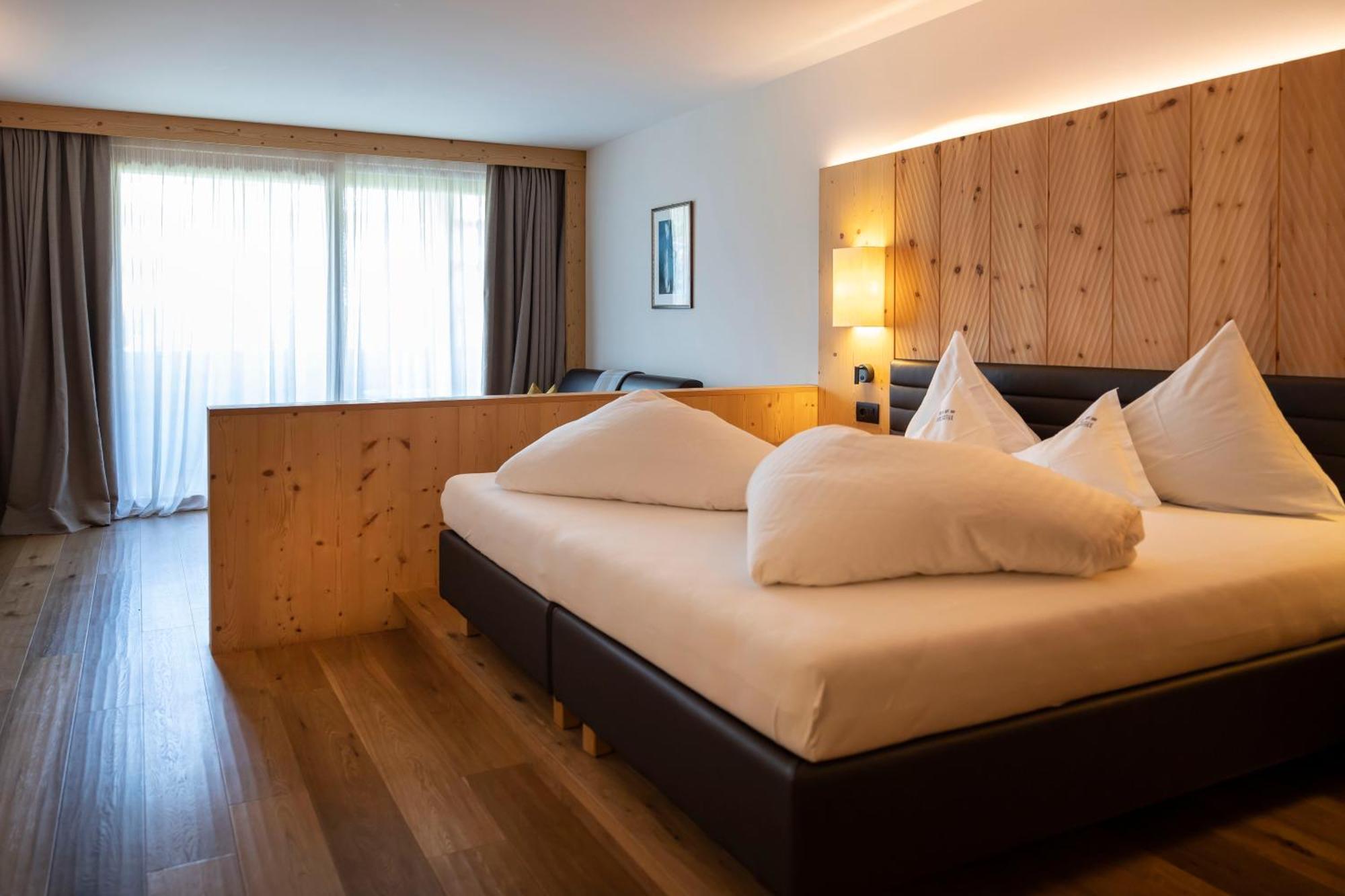 Artnatur Dolomites Hotel & Spa سويسي الغرفة الصورة
