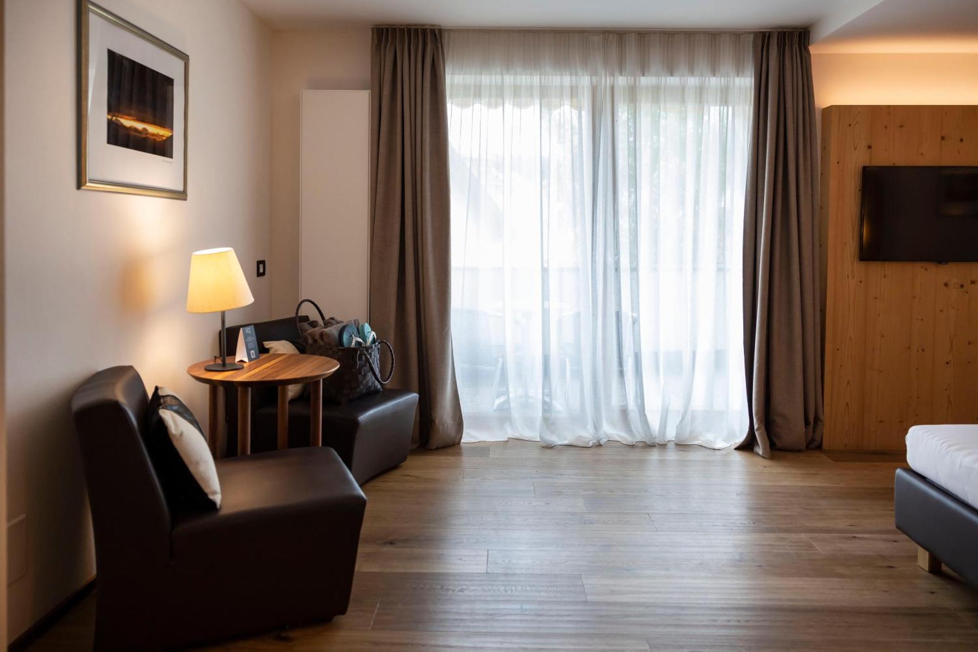 Artnatur Dolomites Hotel & Spa سويسي الغرفة الصورة